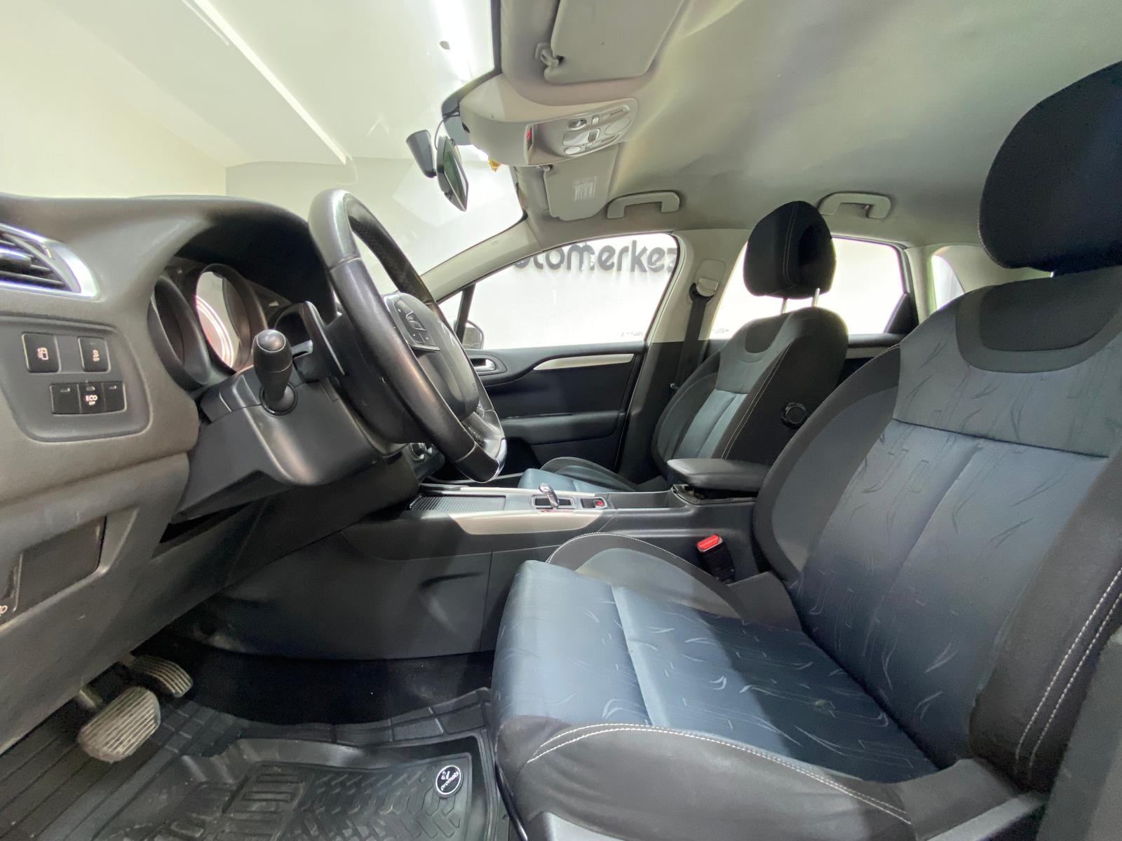 CITROEN C4 17